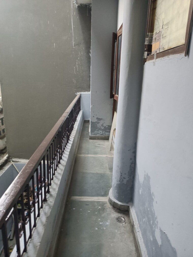 Balcony, nirman vihar 3 Bedroom 1850 Sq.Ft. Builder Floor In Nirman Vihar Delhi 9426734