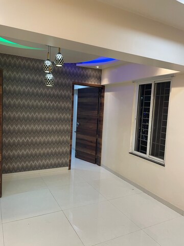 Room in 2.5 BHK Apartment at Mantra Mirari, Koregaon Park – for Rent