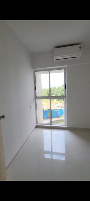 Room in 1 BHK Apartment at Lodha Codename Premier, Dombivli East – for Rent