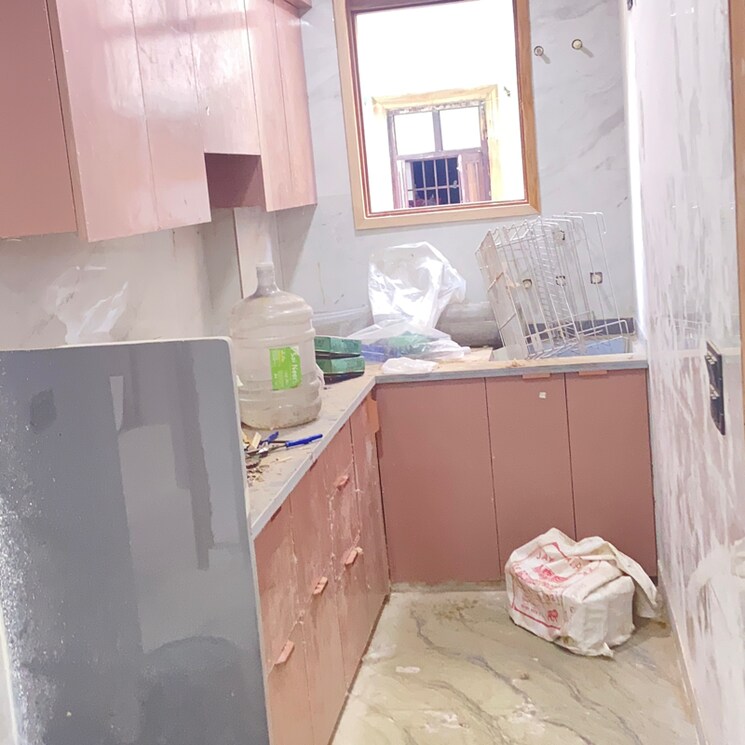 Kitchen, rohini sector 11 3 Bedroom 65 Sq.Mt. Apartment In Rohini Sector 11 Delhi 9426746