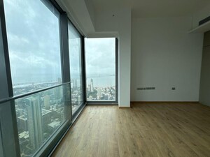 Room in 4 BHK Apartment at Rustomjee Crown, Prabhadevi – for Rent