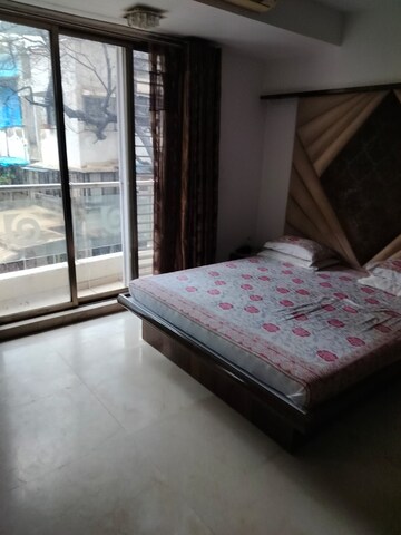 Master Bedroom in 4 BHK Apartment at Joy White House, Santacruz West – for Rent