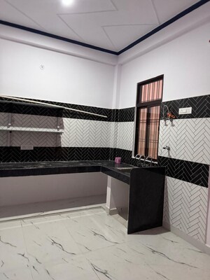 Kitchen in 2 BHK Builder Floor at Gomti Nagar – for Rent