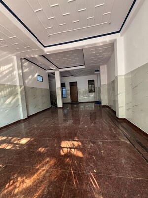 Kitchen in 2 BHK Builder Floor at Gomti Nagar – for Rent