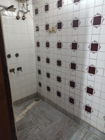 Bathroom in 2 BHK Builder Floor at Defence Colony – for Rent