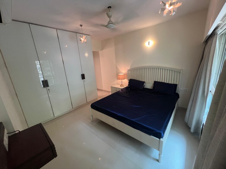 Bedroom, khar west 3 Bedroom 1000 Sq.Ft. Apartment In Khar West Mumbai 9426836