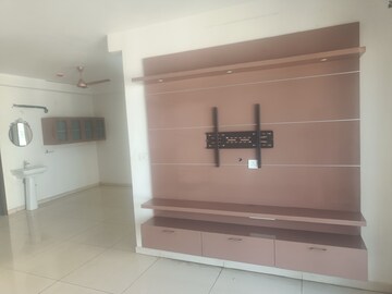 Room in 3 BHK Apartment at Marina Skies, Hi Tech City – for Rent