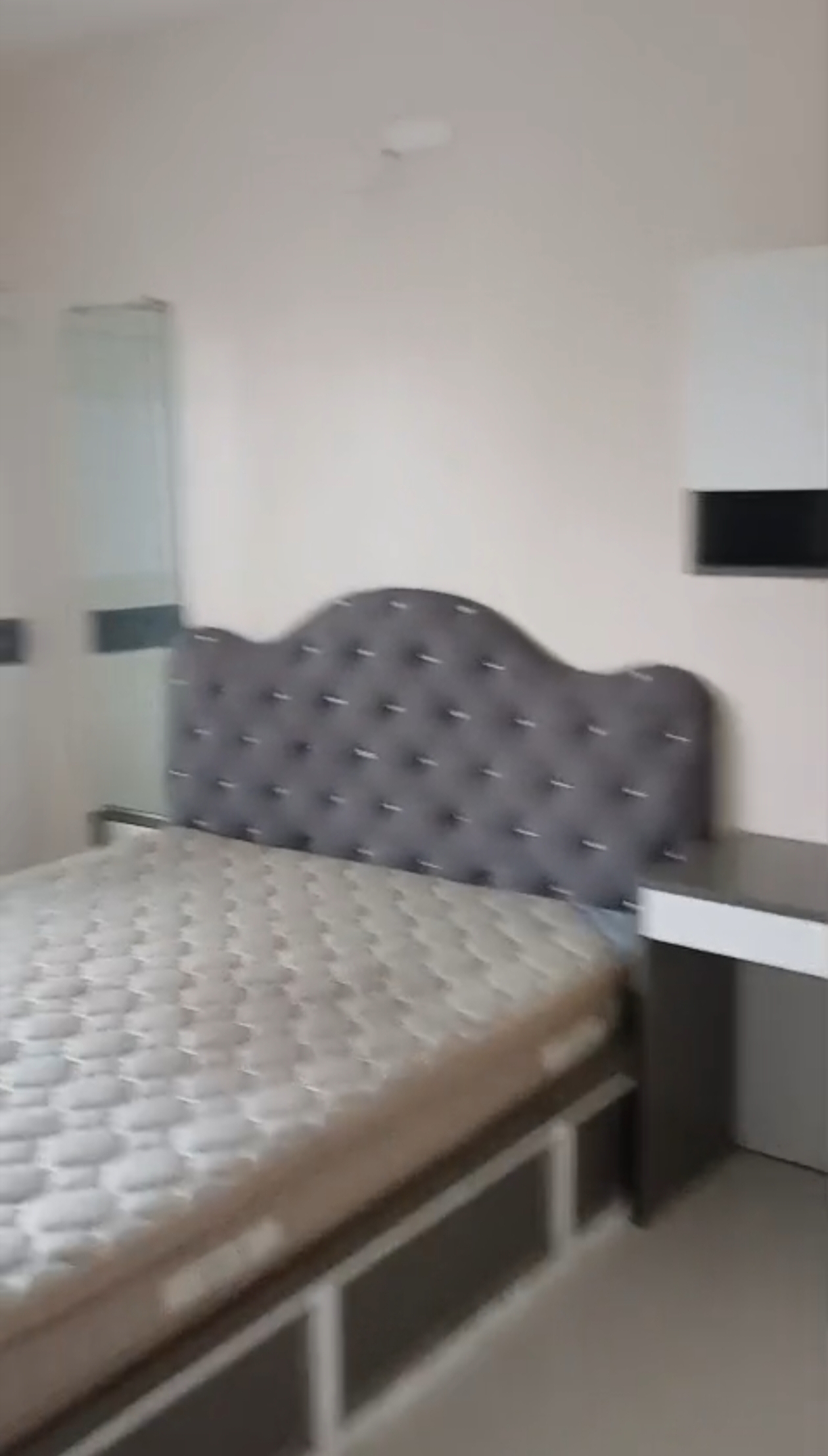 2 BHK Apartment For Sale in Rustomjee Urbania Azziano