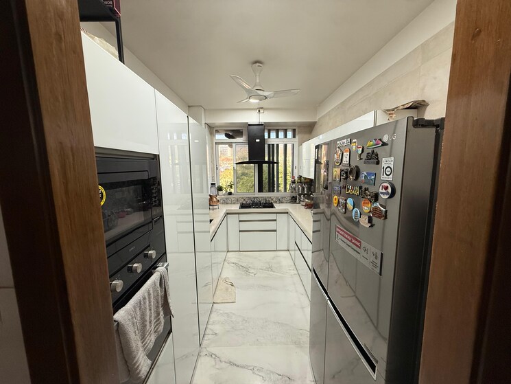 Balcony, satellite-tower 3 Bedroom 1200 Sq.Ft. Apartment In Goregaon East Mumbai 9426826