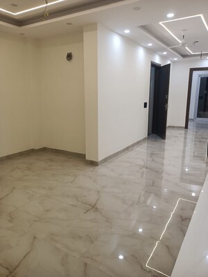 Room in 2 BHK Builder Floor at New Rajdhani Enclave – for Rent