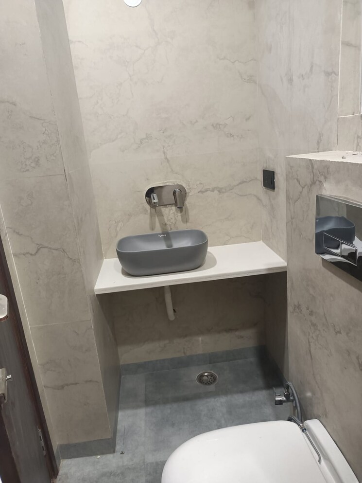 Bathroom, new rajdhani enclave 2 Bedroom 950 Sq.Ft. Builder Floor In New Rajdhani Enclave Delhi 9426844