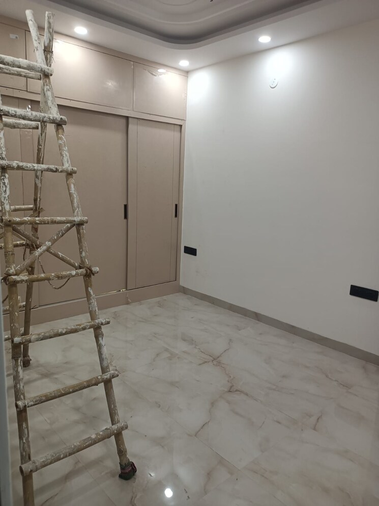 Room, new rajdhani enclave 2 Bedroom 950 Sq.Ft. Builder Floor In New Rajdhani Enclave Delhi 9426844