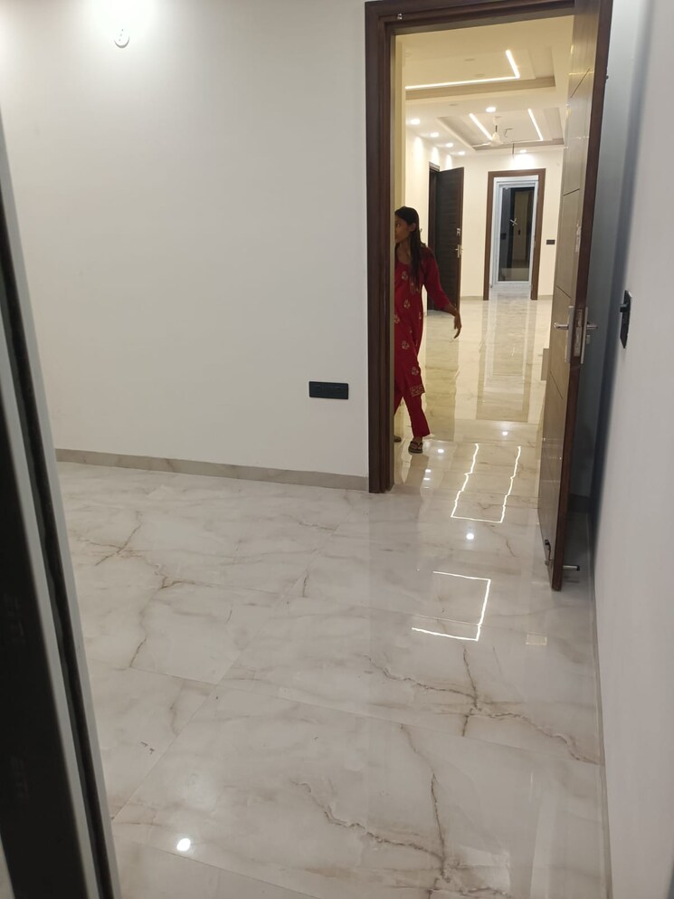 Room, new rajdhani enclave 2 Bedroom 950 Sq.Ft. Builder Floor In New Rajdhani Enclave Delhi 9426844