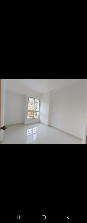 Room in 2 BHK Apartment at NG Vrundavan, Vishrantwadi – for Rent