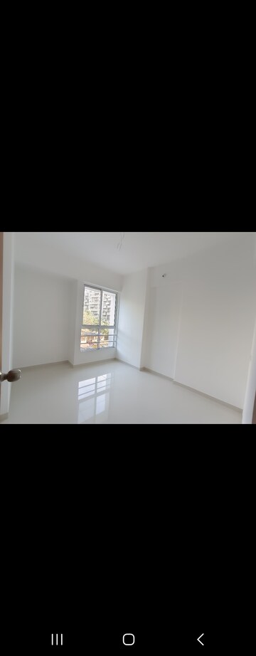 Room in 2 BHK Apartment at NG Vrundavan, Vishrantwadi – for Rent
