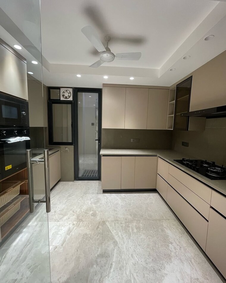 Kitchen, nainilake-rwa 6 Bedroom 450 Sq.Yd. Builder Floor In Model Town Delhi 9426864