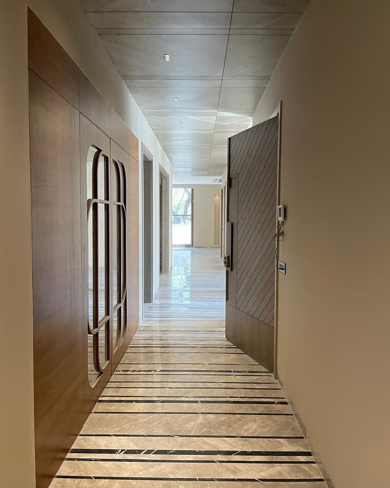 undefined, nainilake-rwa 6 Bedroom 450 Sq.Yd. Builder Floor In Model Town Delhi 9426864