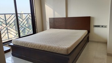 2 BHK Apartment For Rent in Sugee Laxmi Niwas, Dadar West