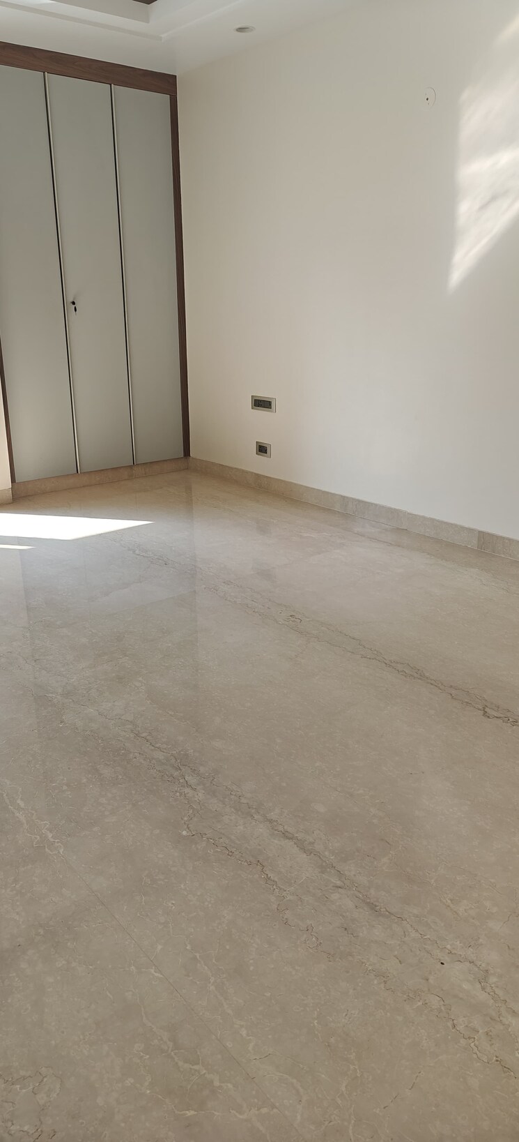 Room, dlf phase ii 3 Bedroom 215 Sq.Ft. Builder Floor In Dlf Phase ii Gurgaon 9426911