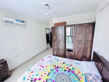 Bedroom in 2 BHK Apartment at Amanora Future Towers, Hadapsar – for Rent