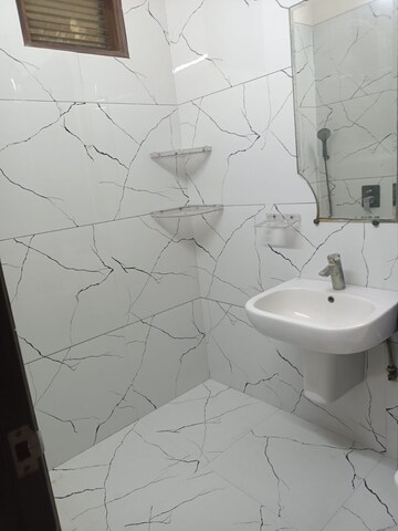 Bathroom in 3 BHK Builder Floor at Anand Vihar – for Rent