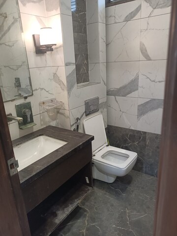 Bathroom in 3 BHK Builder Floor at Anand Vihar – for Rent