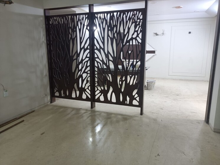 Room, anand vihar 3 Bedroom 2000 Sq.Ft. Builder Floor In Anand Vihar Delhi 9426948