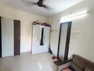 2 BHK Apartment For Rent in Patrachawl Mhada, Goregaon West