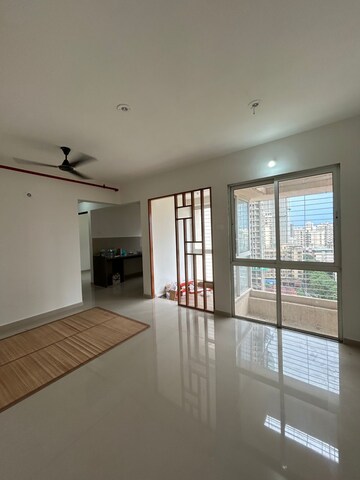 Room in 1 BHK Apartment at Mahavir Kalpavruksha, Ghodbunder Road – for Rent