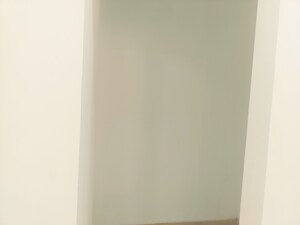 Room in 3 BHK Builder Floor at Sushma Valencia, International Airport Road – for Sale