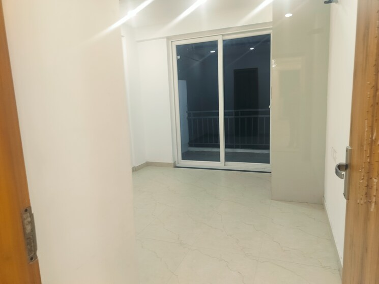 Room, sushma-valencia 3 Bedroom 2245 Sq.Ft. Builder Floor In International Airport Road Zirakpur 9426980