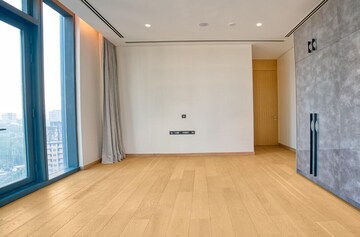 Room in 4 BHK Apartment at Provenance Four Seasons Private Residences, Worli – for Rent