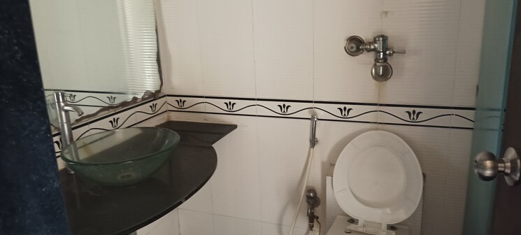 Bathroom, lake-pleasant 3 Bedroom 1250 Sq.Ft. Apartment In Powai Mumbai 9427000