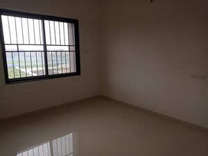 Room in 2 BHK Apartment at Kohinoor Viva City, Dhanori – for Sale