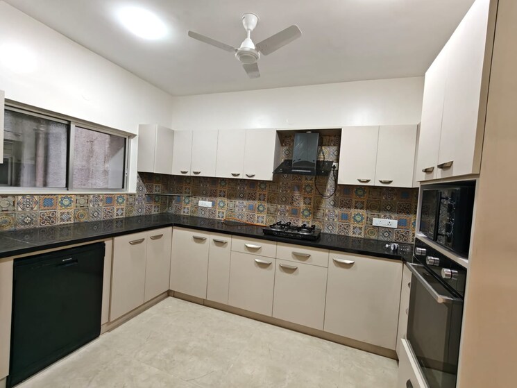 Kitchen, mantri-lawns 3 Bedroom 1750 Sq.Ft. Apartment In Aundh Pune 9427099