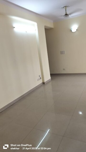 Room in 3.5 BHK Apartment at Purvanchal Royal Park, Sector 137 – for Sale