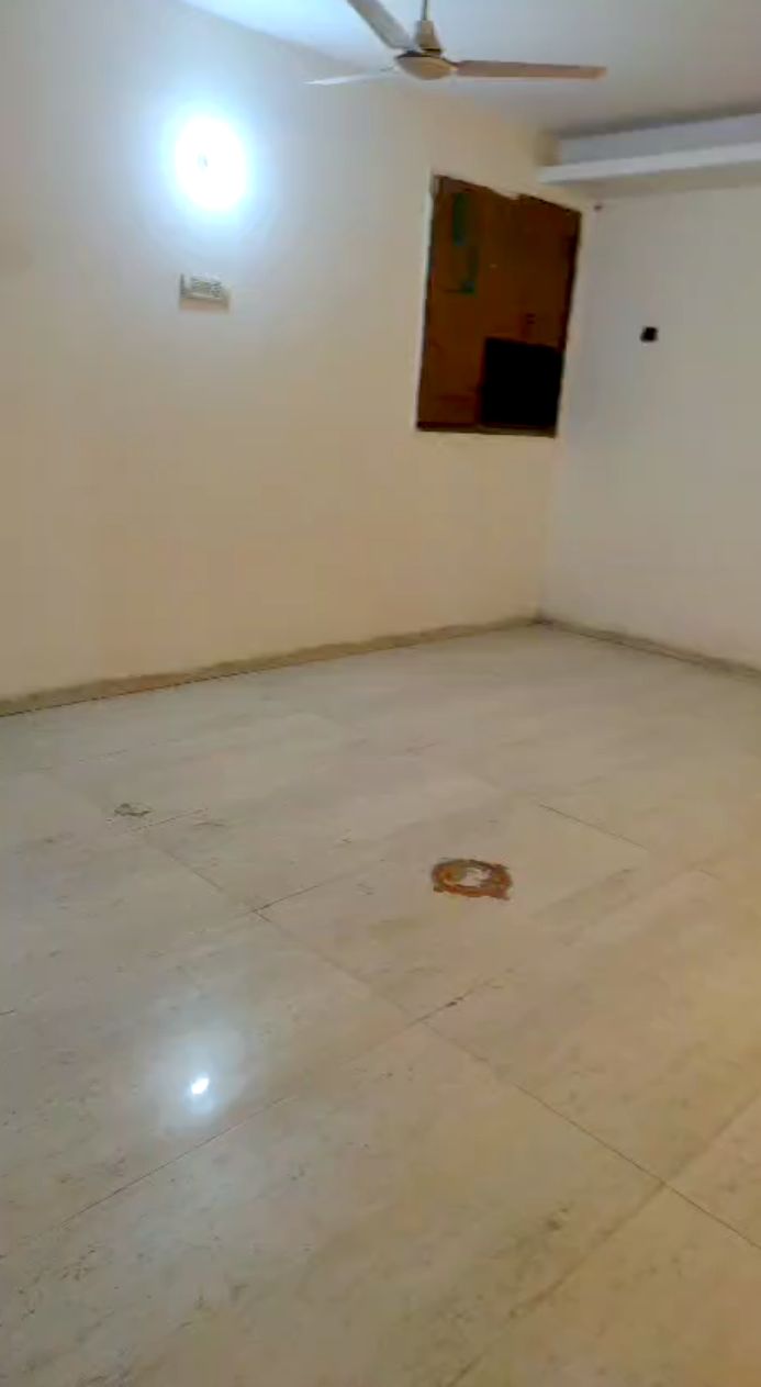 3 BHK Builder Floor For Rent in Chattarpur 
