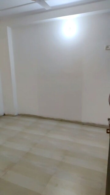 Room in 3 BHK Builder Floor at Chattarpur – for Rent