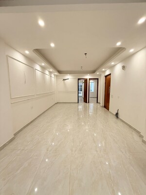 Room in 3 BHK Builder Floor at Fidato Honour Homes, Sector 89 – for Sale