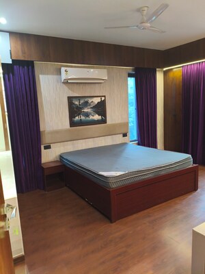 Bedroom in 4 BHK Builder Floor at Sector 55 – for Rent