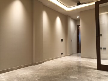 Room in 3 BHK Builder Floor at East Of Kailash – for Sale