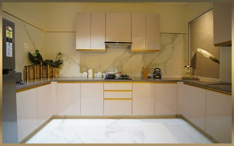 Kitchen, smart-world-orchard 3 Bedroom 1683 Sq.Ft. Builder Floor In Sector 61 Gurgaon 9427193