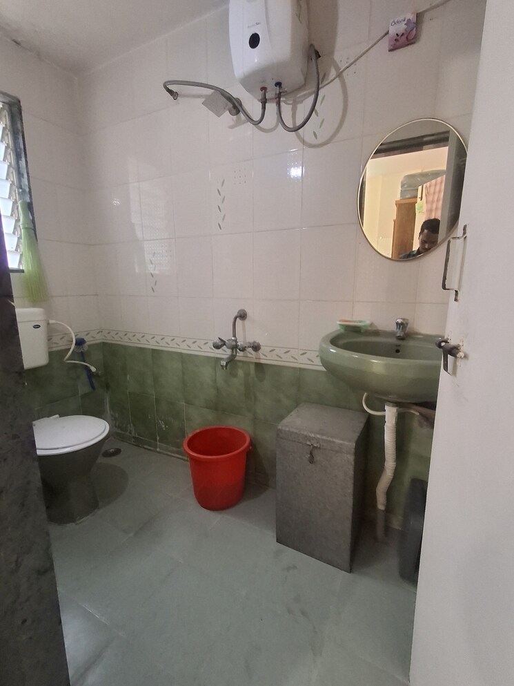 Attached Bathroom, dhangarwadi 3 Bedroom 1200 Sq.Ft. Apartment In Dhangarwadi Pune 9427065