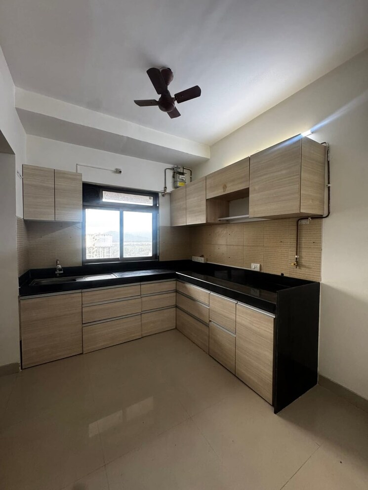 Kitchen, lodha-splendora-platino 2.5 Bedroom 1050 Sq.Ft. Apartment In Ghodbunder Road Thane 9427212