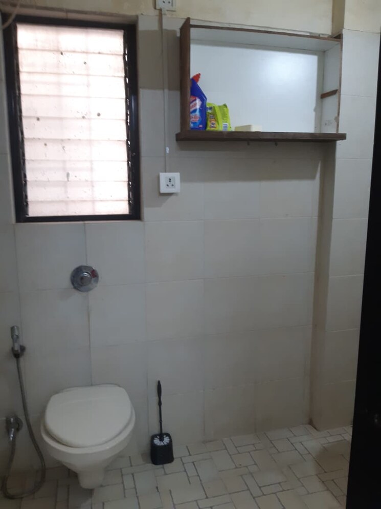 Attached Bathroom, aundh 1 RK 400 Sq.Ft. Apartment In Aundh Pune 9427242