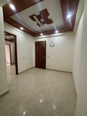 Room in 1 BHK Builder Floor at Saket – for Rent