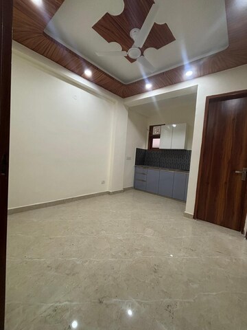 Room in 1 BHK Builder Floor at Saket – for Rent