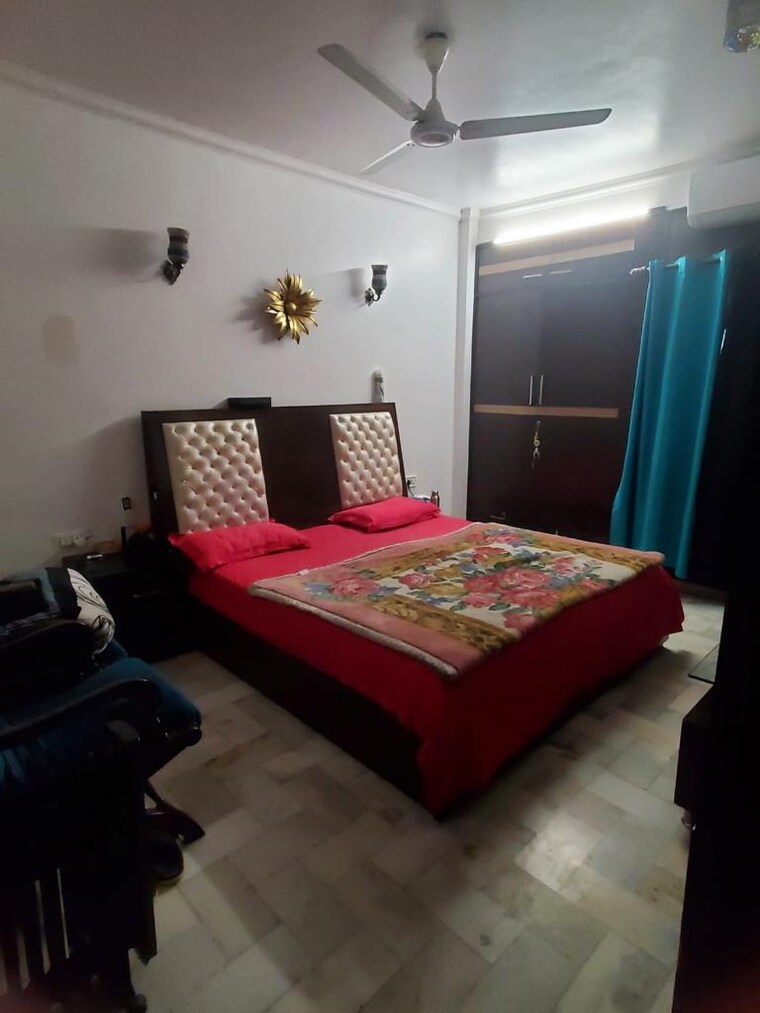 Bedroom, greater kailash i 3 Bedroom 1800 Sq.Ft. Apartment In Greater Kailash I Delhi 9427261