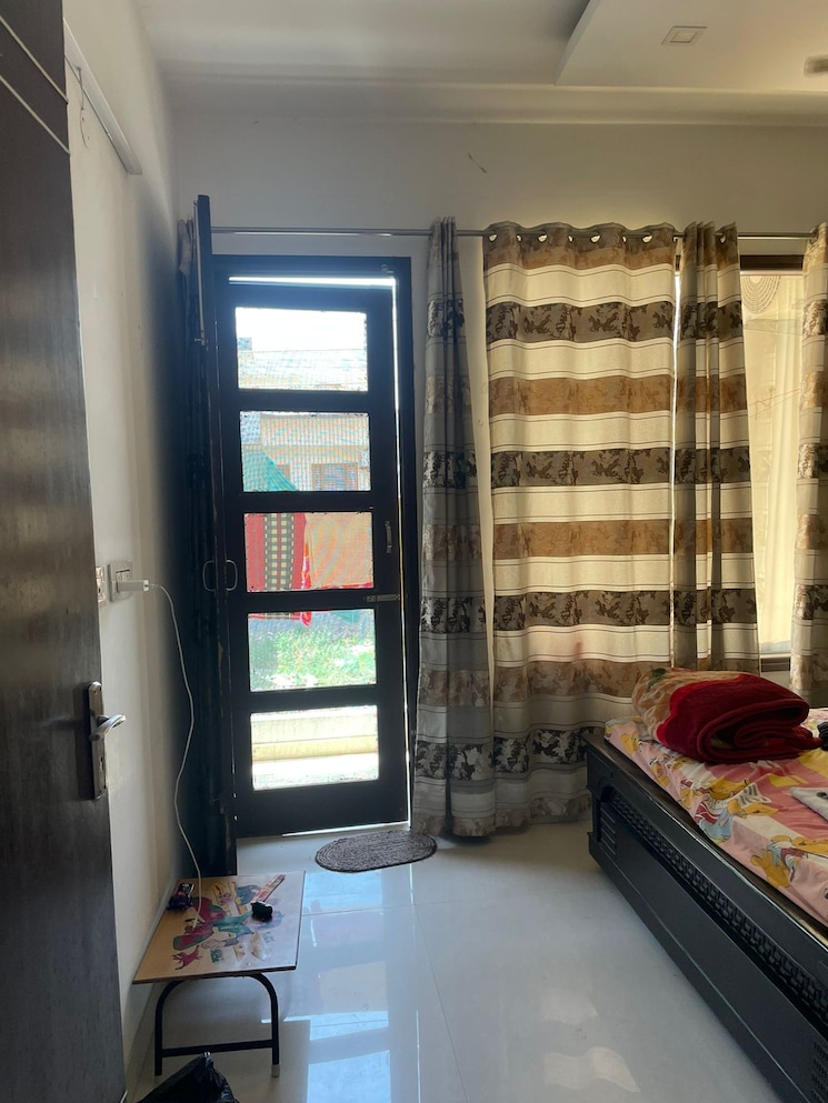 Kitchen, essentia-homes 3 Bedroom 1000 Sq.Ft. Apartment In Vip Road Zirakpur 9427285