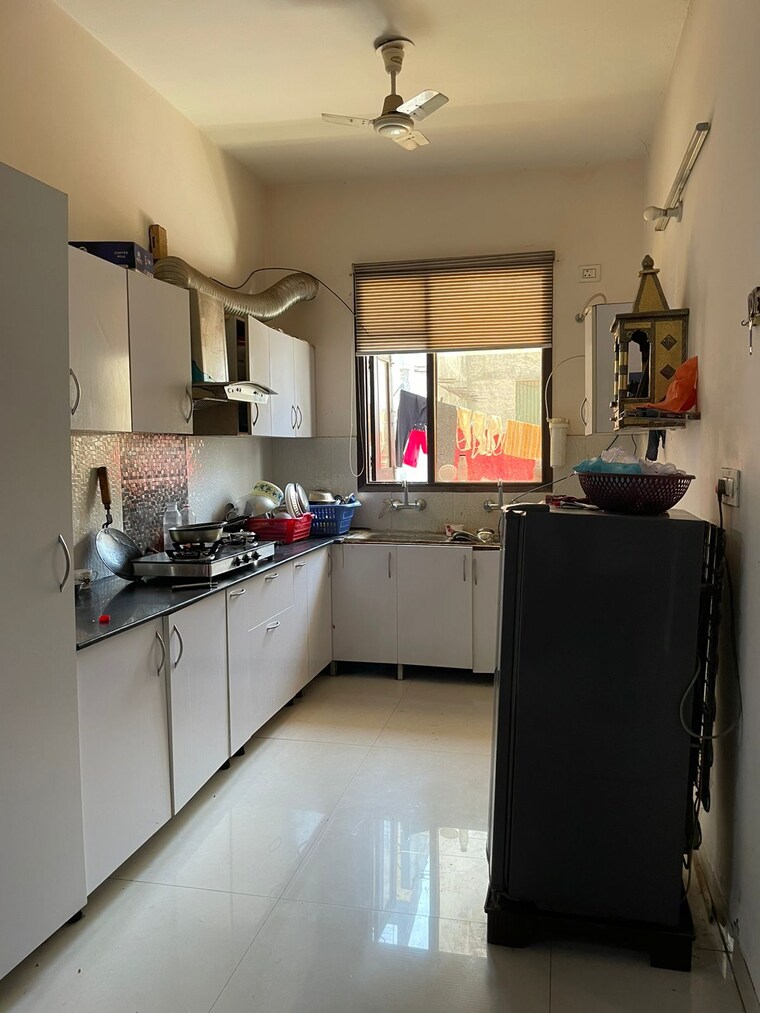 Kitchen, essentia-homes 3 Bedroom 1000 Sq.Ft. Apartment In Vip Road Zirakpur 9427285
